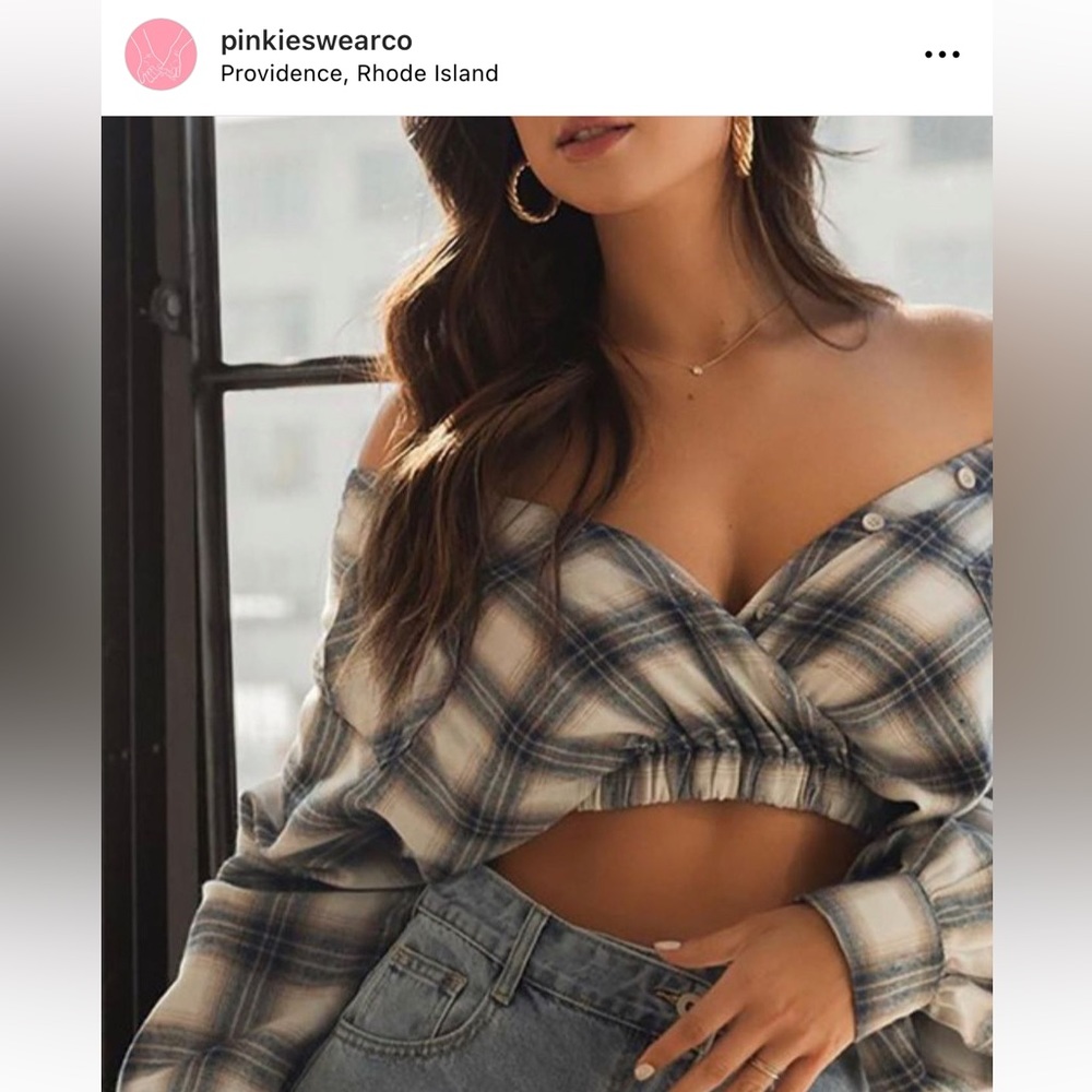 Soft flannel v neck shirt “hayride plaid crop” top
